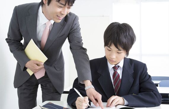 講師とのマンツーマン指導を受けることができます | 下高井戸の塾は東大マンツーマンシステム数学・算数教室